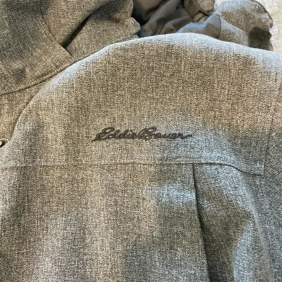Large Eddie Bauer Grey Winter Coat - Picture 7 of 10